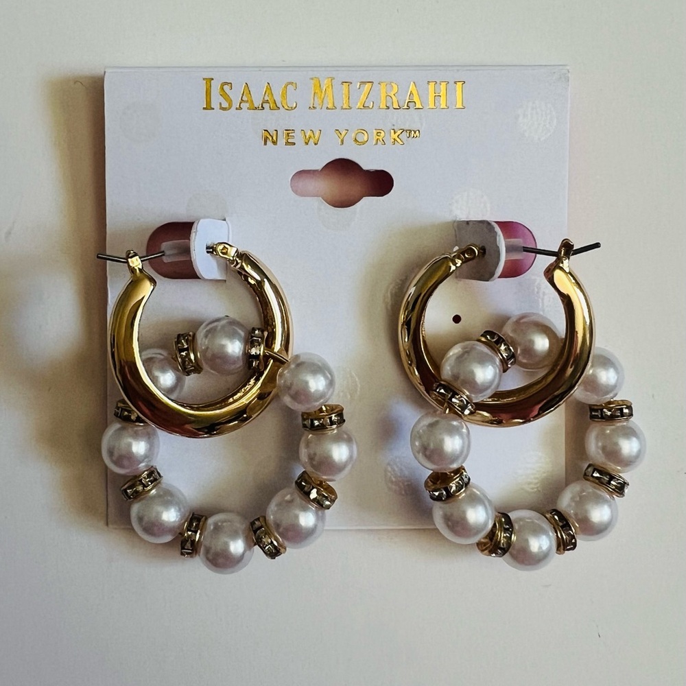 NWT Isaac Mizrahi Gold and Pearl Hoop Earrings ✨